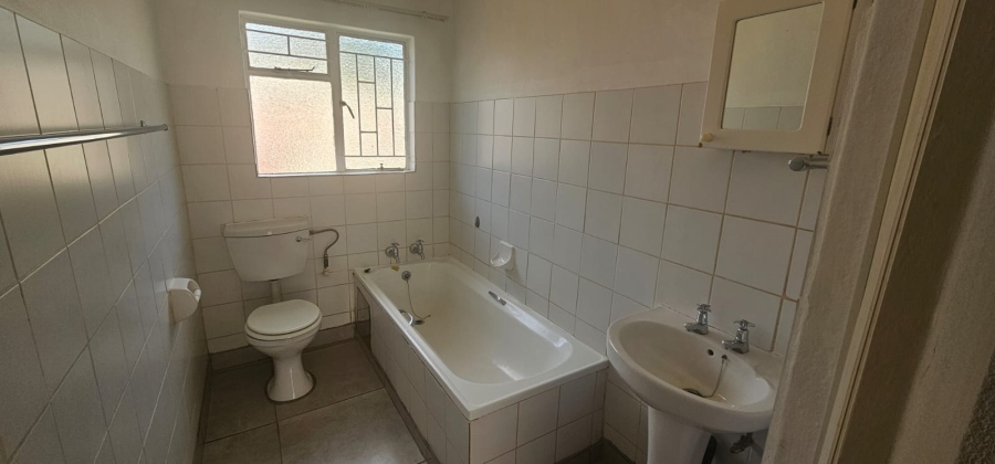 To Let 3 Bedroom Property for Rent in Safari Gardens North West